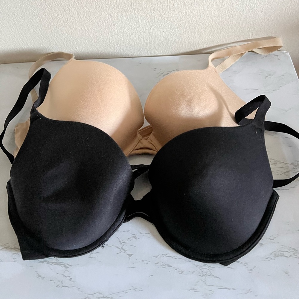 2 Hanes Push Up Bras